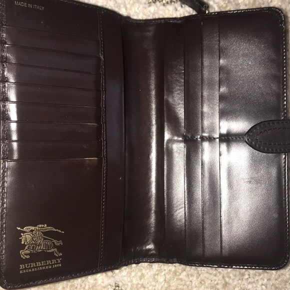Burberry purse and wallet - Picture 5 of 5